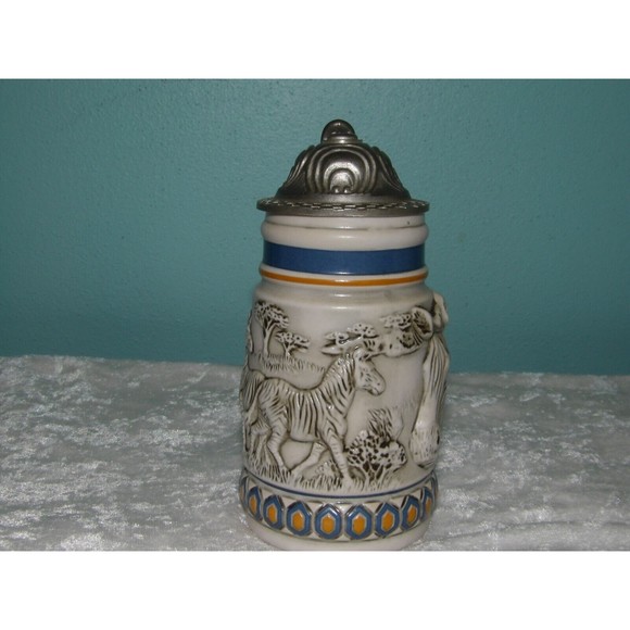 🎁Avon Endangered Species Mountain Zebra Mini Stein Vintage 1992 - Picture 2 of 9